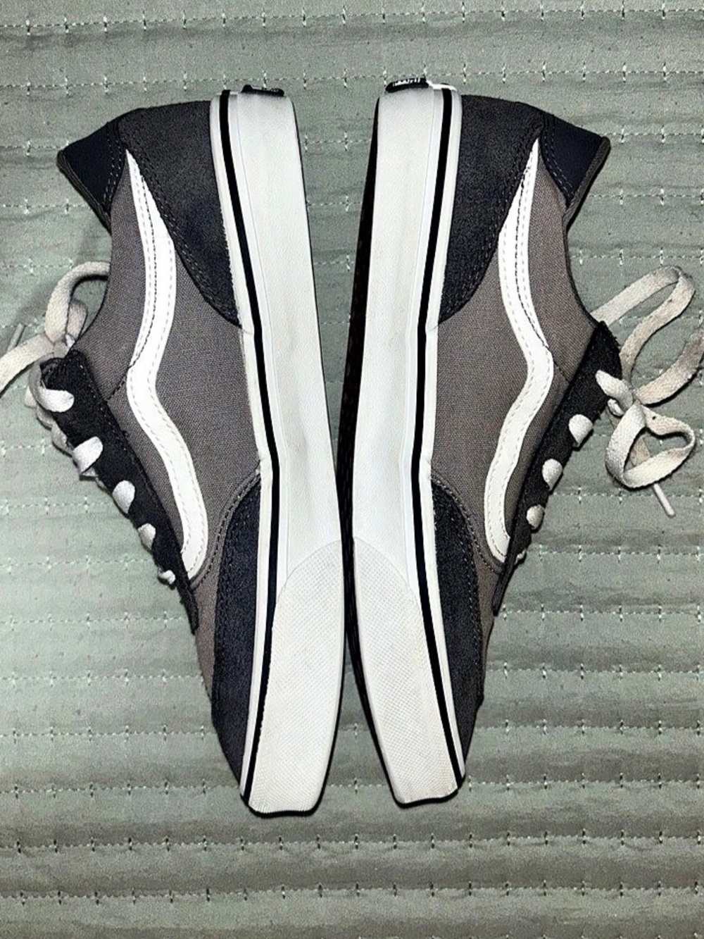 Vans Old Skool Two-Tone Suede Skate Shoes - Grey -
